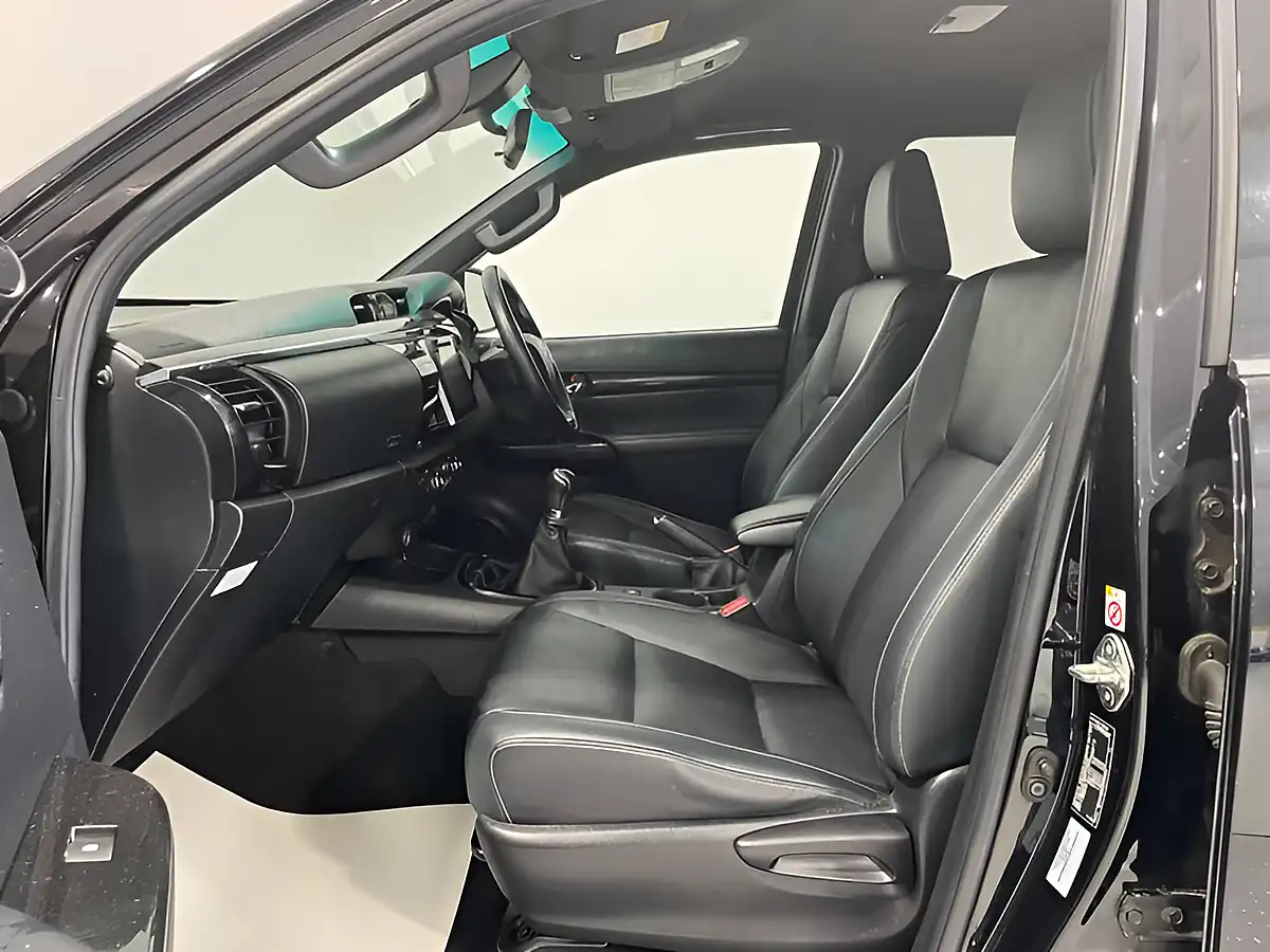 Used 2020 Toyota Hilux Hi-Luxury Invincible X Black - Interior and Exterior details 14