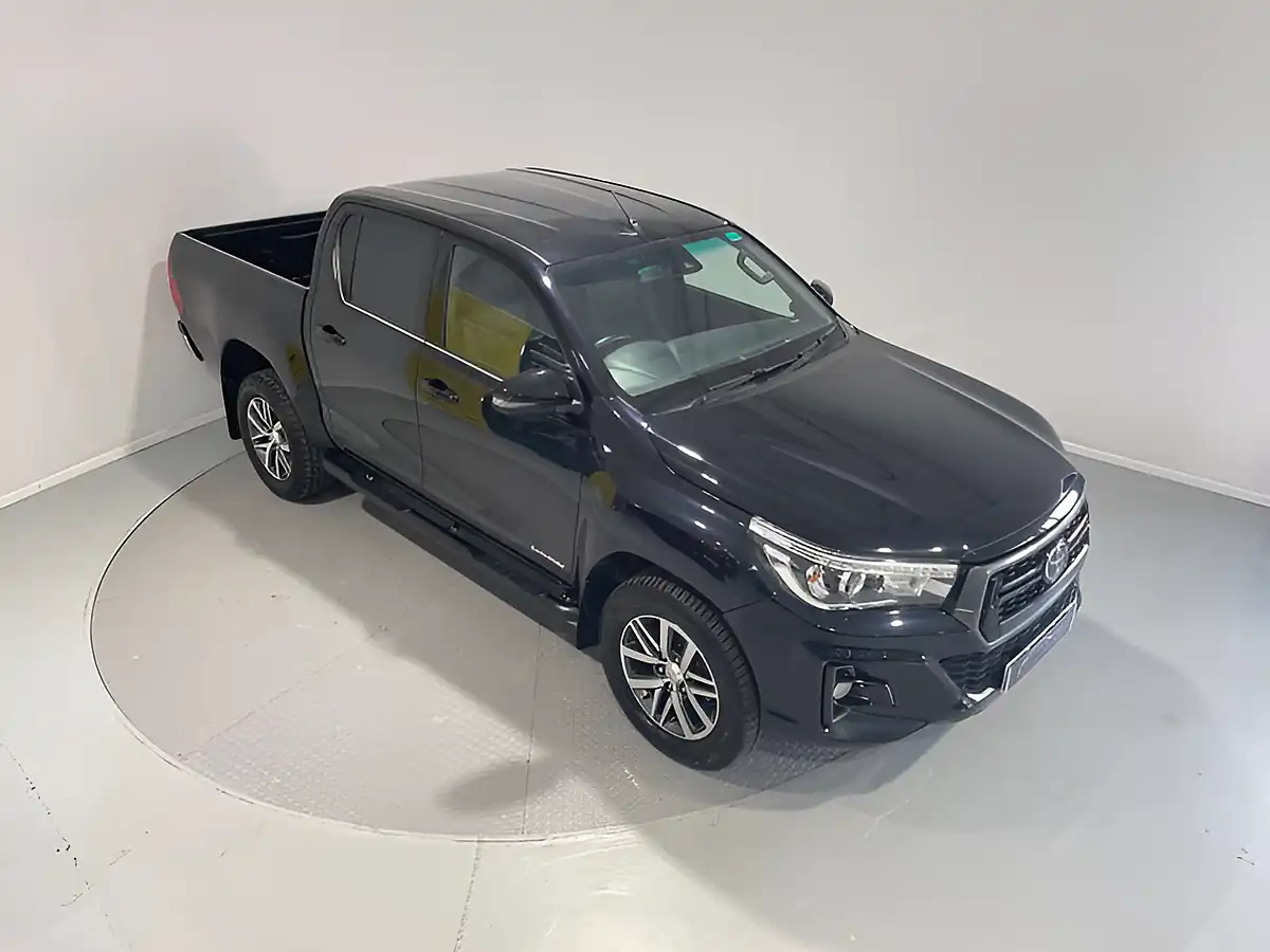 Used 2020 Toyota Hilux Hi-Luxury Invincible X Black - Interior and Exterior details 3