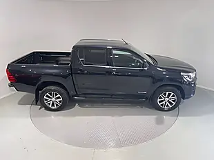 Used 2020 Toyota Hilux Hi-Luxury Invincible X Black - Interior and Exterior details 4