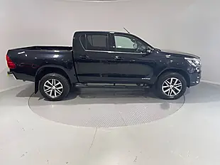 Used 2020 Toyota Hilux Hi-Luxury Invincible X Black - Interior and Exterior details 7