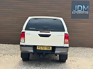 Used 2020 Toyota Hilux Hi-Luxury Invincible X White - Interior and Exterior details 4