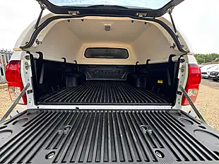 Used 2020 Toyota Hilux Hi-Luxury Invincible X White - Interior and Exterior details 6