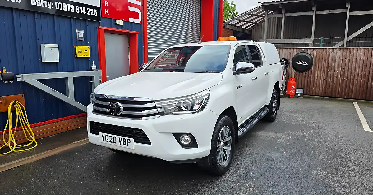 Used 2020 Toyota Hilux Invincible White - Front View