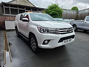 Used 2020 Toyota Hilux Invincible White - Interior and Exterior details 3