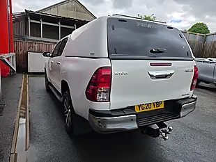 Used 2020 Toyota Hilux Invincible White - Interior and Exterior details 6