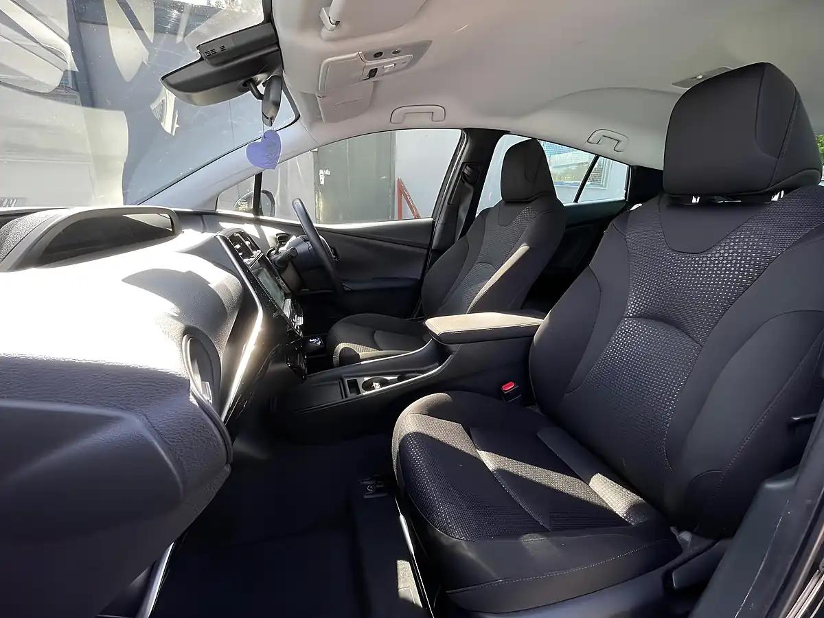 Used 2020 Toyota Prius Active Black - Interior and Exterior details 13