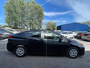 Used 2020 Toyota Prius Active Black - Interior and Exterior details 8
