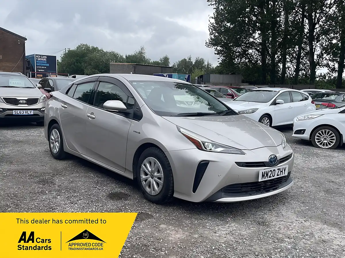 Used 2020 Toyota Prius Active Silver - Front View