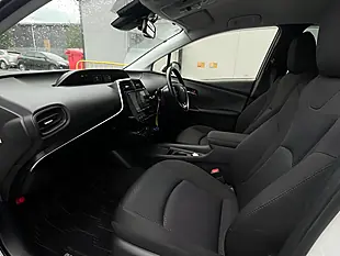 Used 2020 Toyota Prius Active White - Interior and Exterior details 12