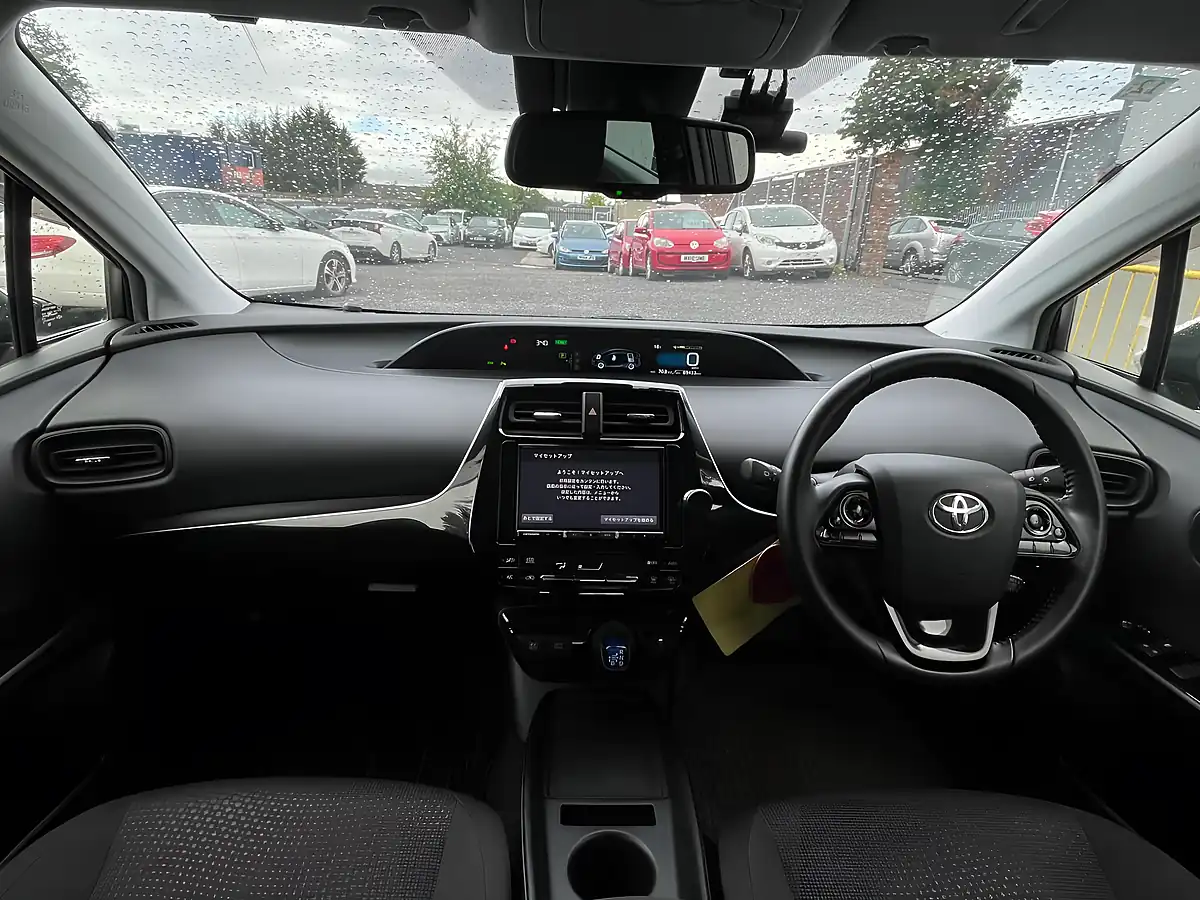 Used 2020 Toyota Prius Active White - Interior and Exterior details 14