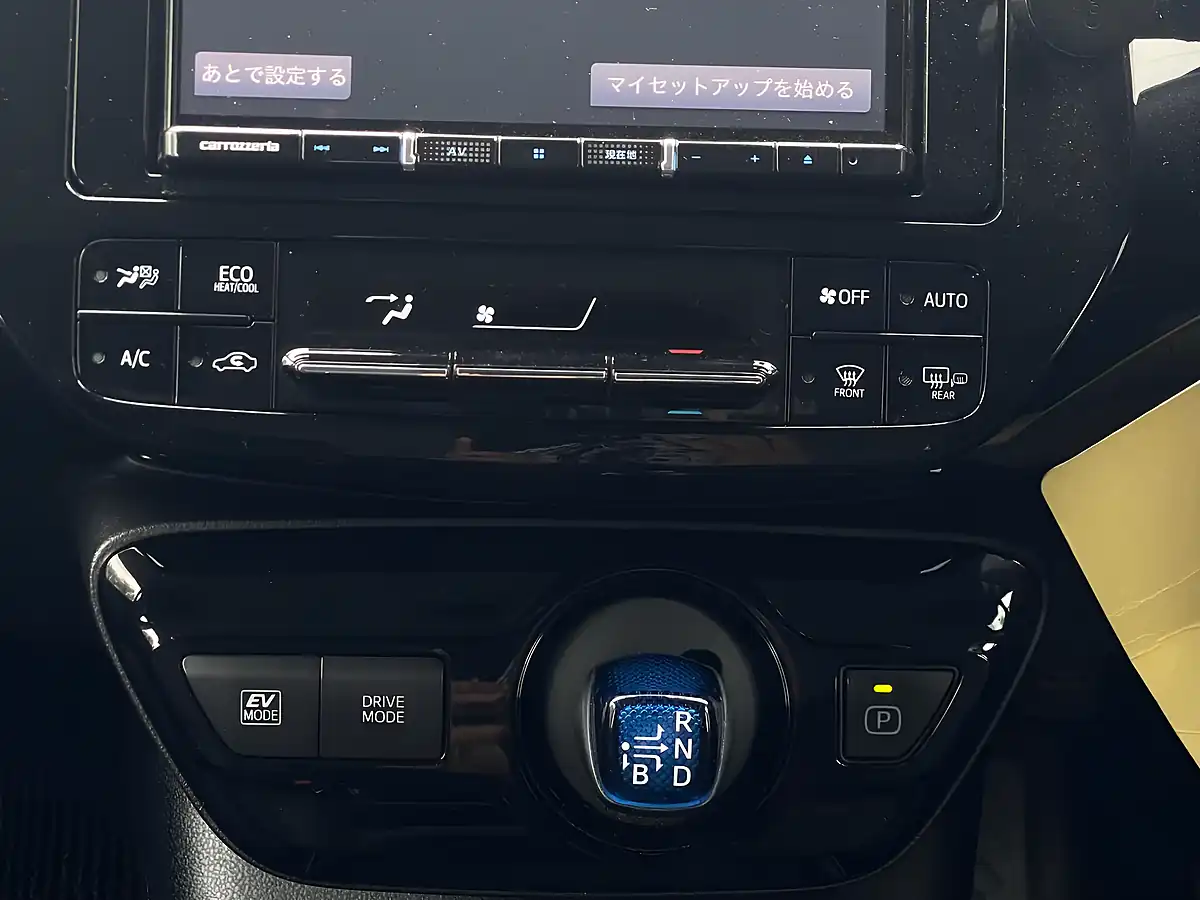 Used 2020 Toyota Prius Active White - Interior and Exterior details 17