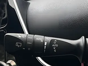Used 2020 Toyota Prius Active White - Interior and Exterior details 18