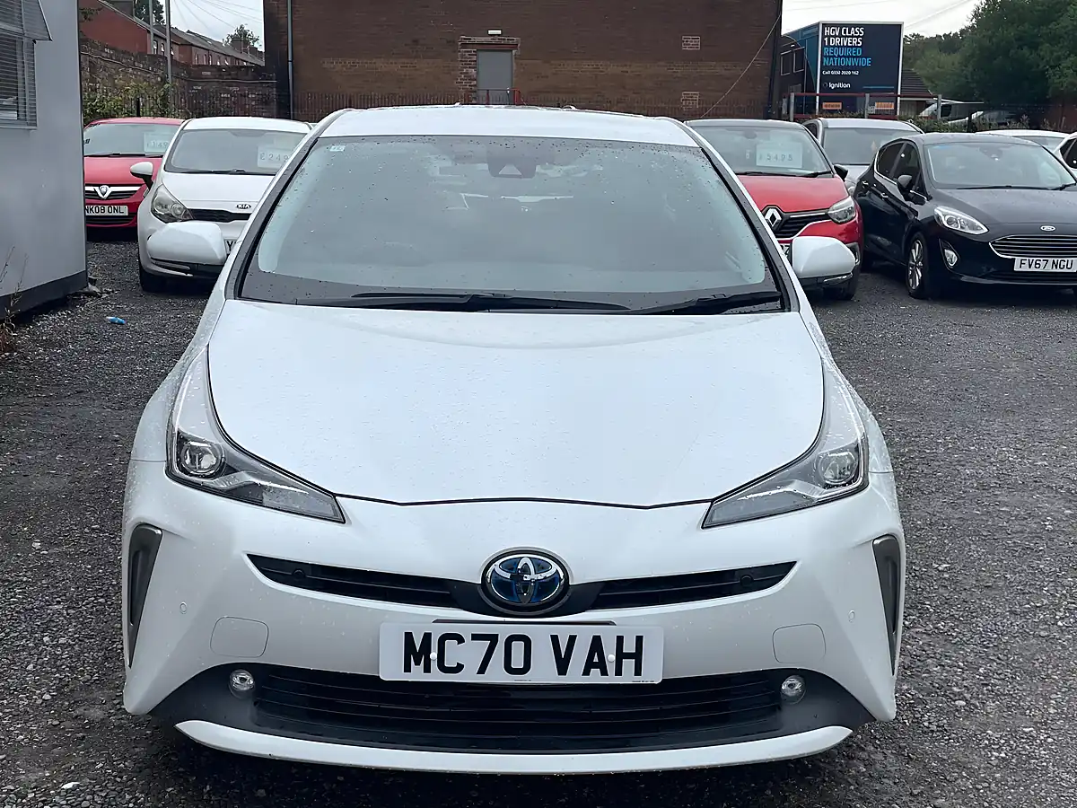 Used 2020 Toyota Prius Active White - Interior and Exterior details 2