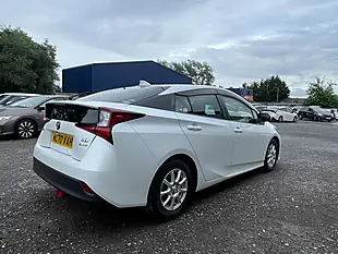 Used 2020 Toyota Prius Active White - Interior and Exterior details 7