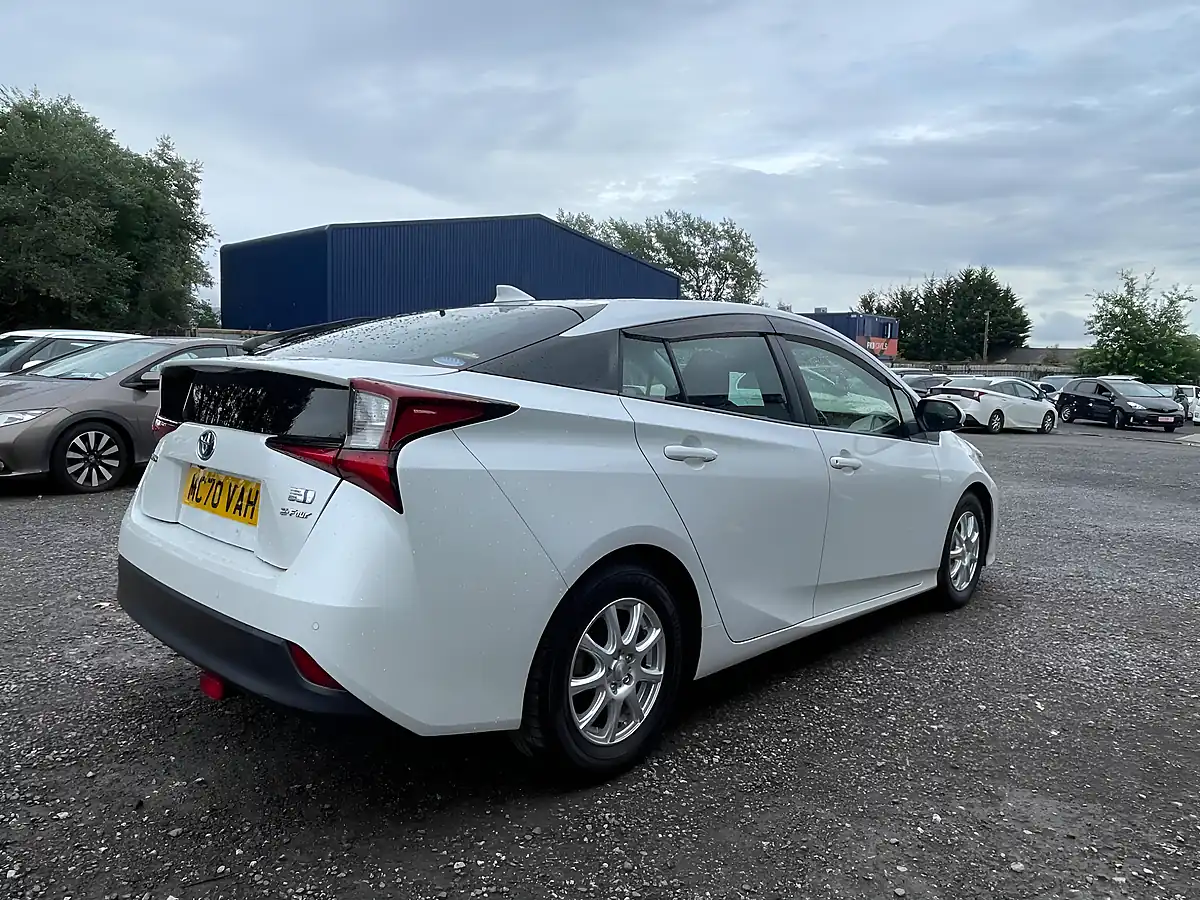 Used 2020 Toyota Prius Active White - Interior and Exterior details 7