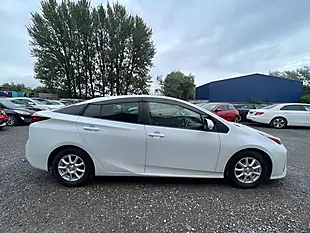 Used 2020 Toyota Prius Active White - Interior and Exterior details 8
