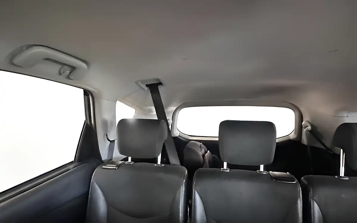 Used 2020 Toyota Prius Alpha Plus Excel Red - Interior and Exterior details 8