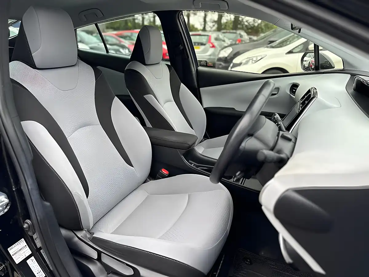 Used 2020 Toyota Prius Business Edition Black - Interior and Exterior details 10