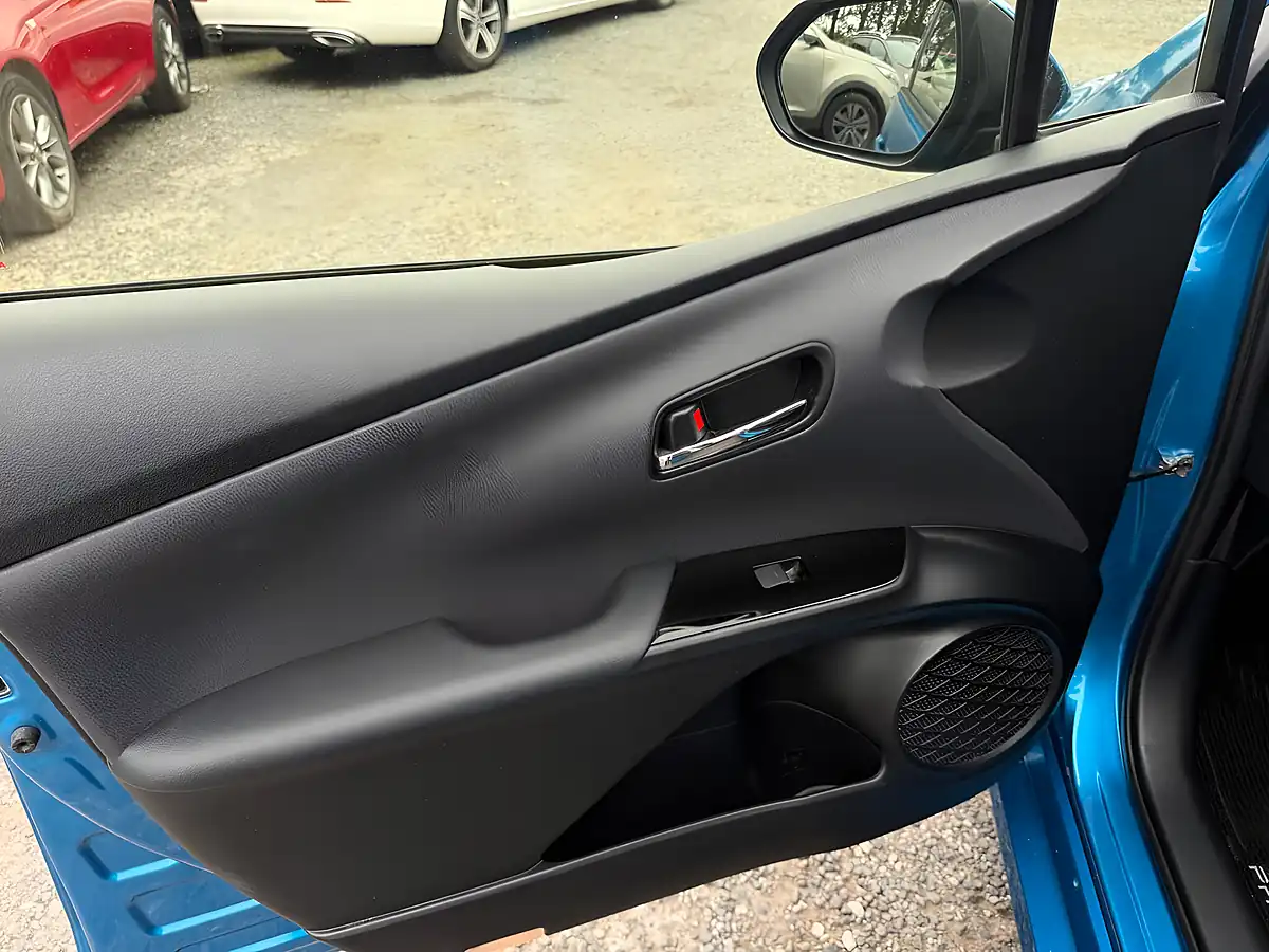 Used 2020 Toyota Prius Business Edition Blue - Interior and Exterior details 14