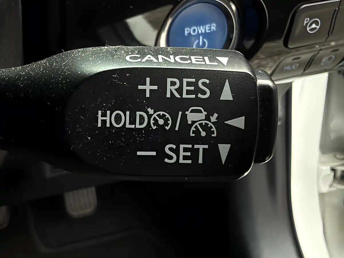 Used 2020 Toyota Prius Business Edition Blue - Interior and Exterior details 19