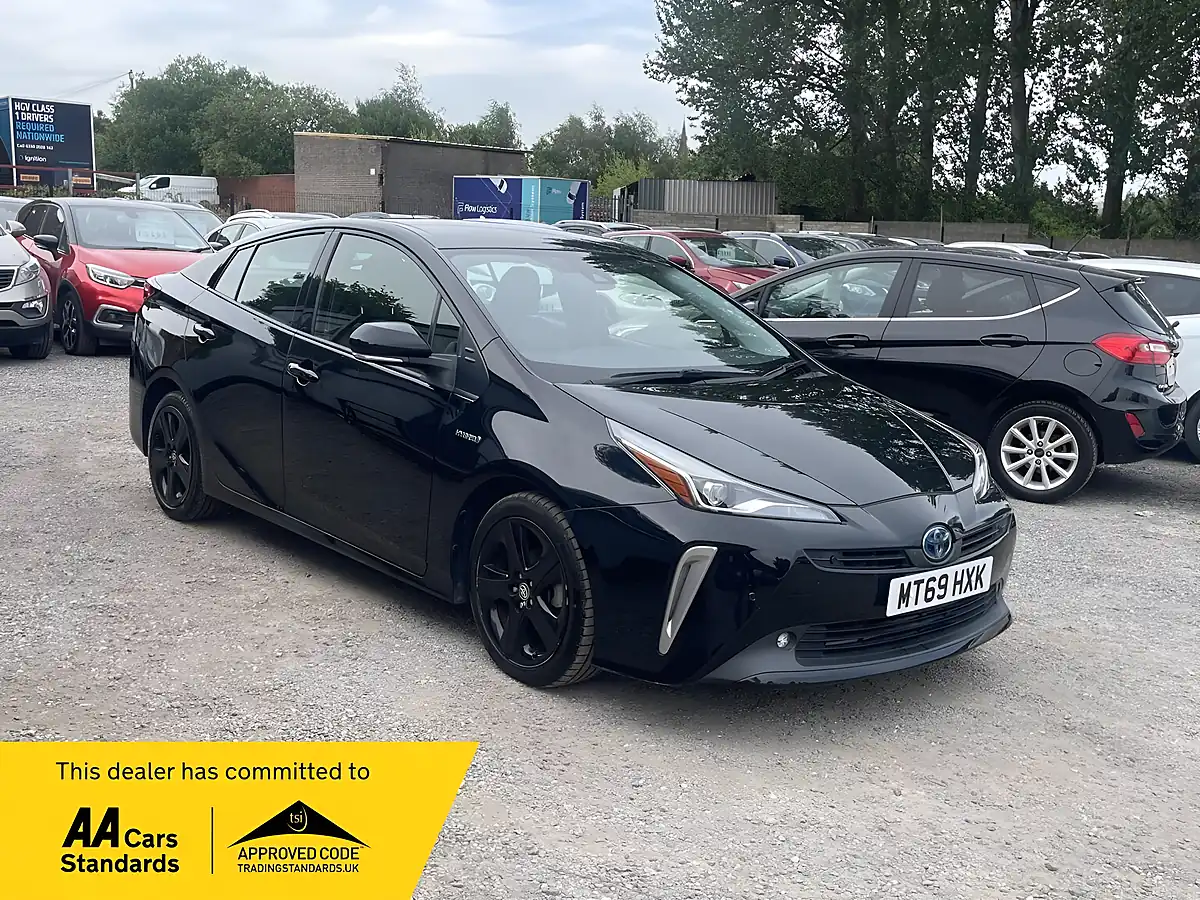 Used 2020 Toyota Prius Business Edition Plus Black - Front View