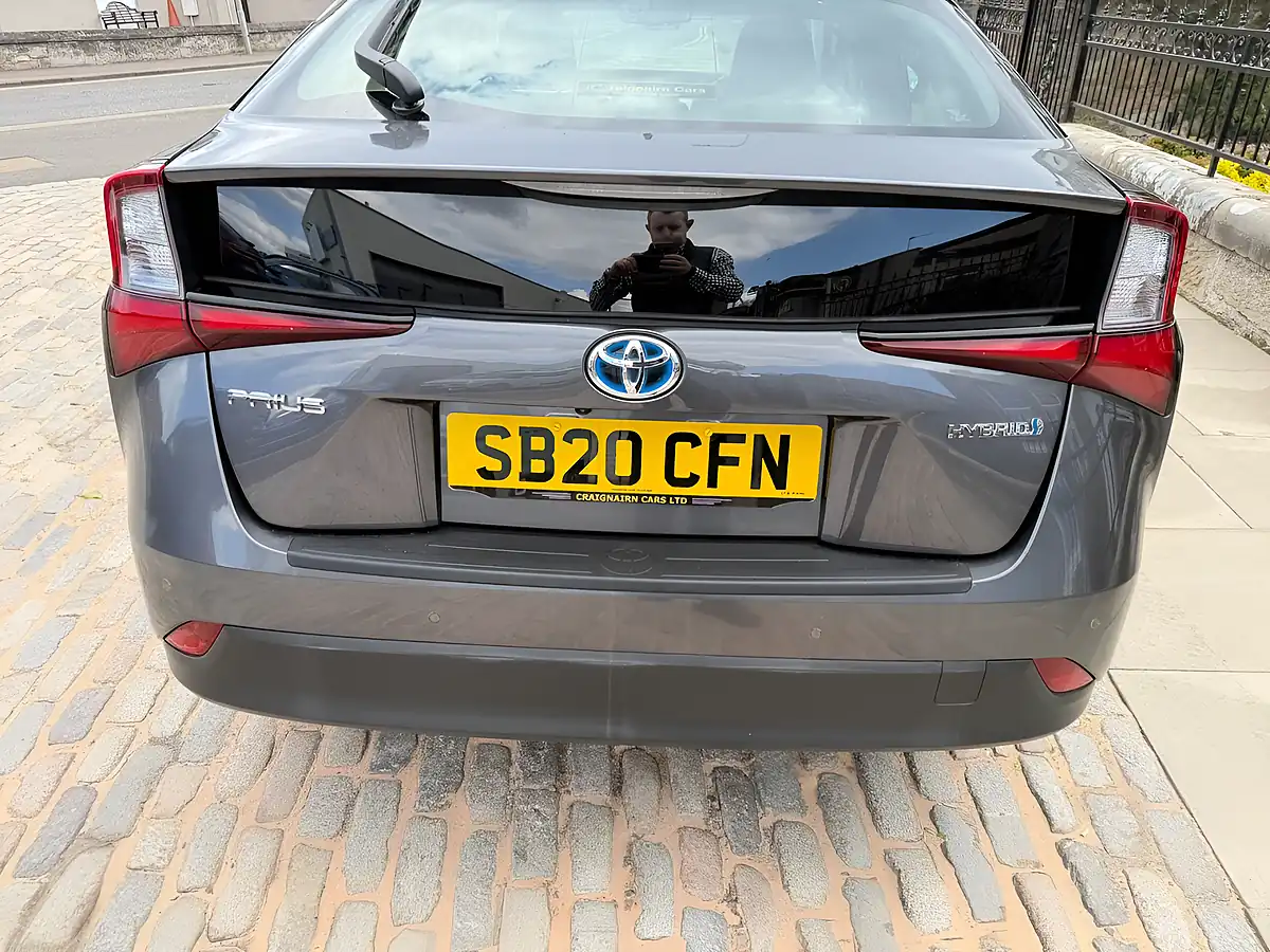 Used 2020 Toyota Prius Excel Decuma Grey - Interior and Exterior details 14