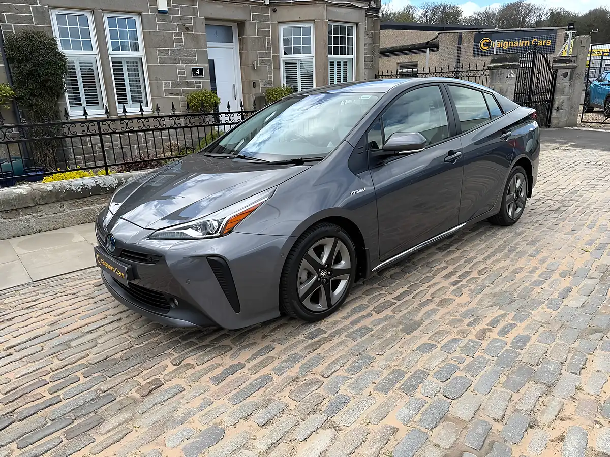 Used 2020 Toyota Prius Excel Decuma Grey - Interior and Exterior details 3