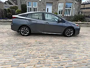 Used 2020 Toyota Prius Excel Decuma Grey - Interior and Exterior details 4