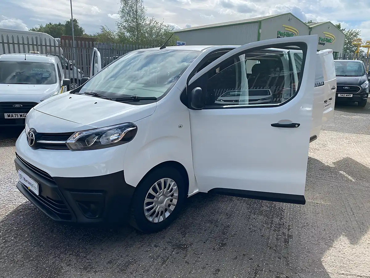 Used 2020 Toyota Proace Icon White - Interior and Exterior details 12