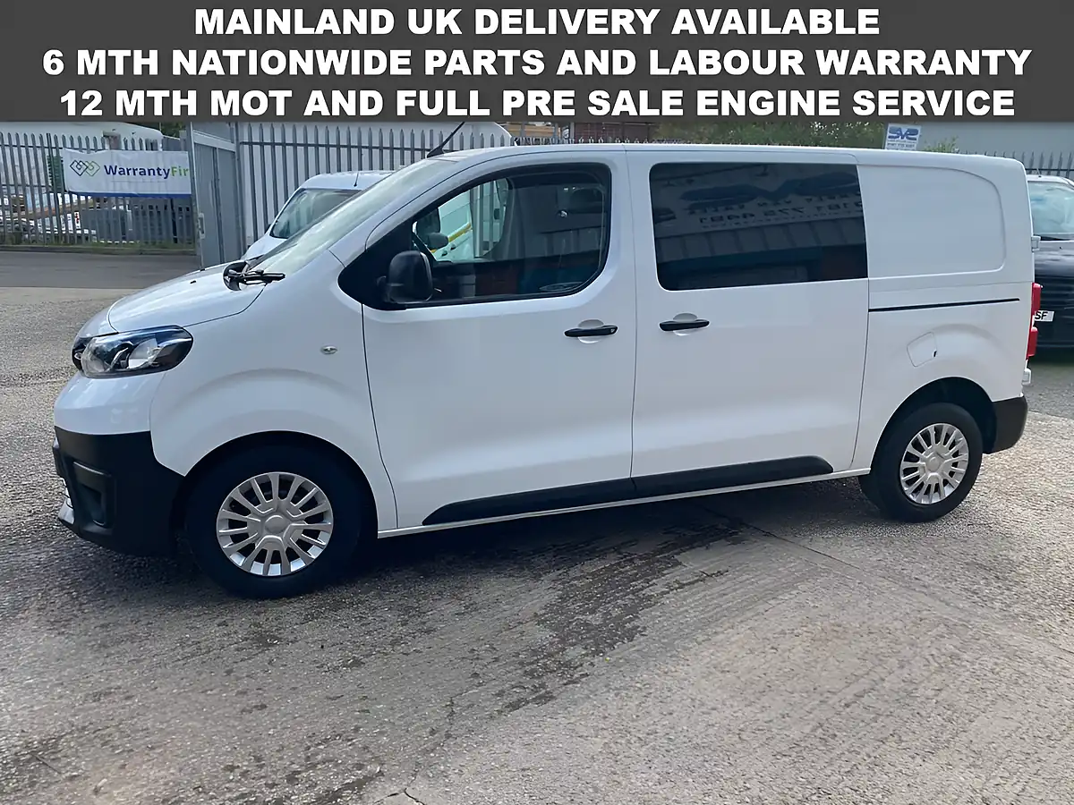 Used 2020 Toyota Proace Icon White - Interior and Exterior details 5