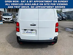 Used 2020 Toyota Proace Icon White - Interior and Exterior details 8