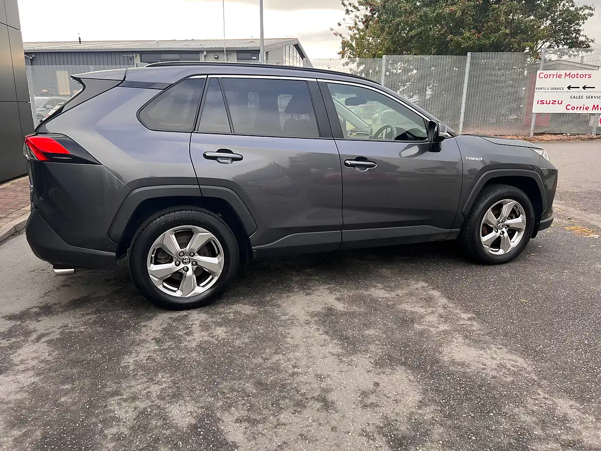 Used 2020 Toyota RAV4 Design Grey - Interior and Exterior details 8