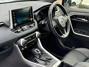 Used 2020 Toyota RAV4 Dynamic Silver - Interior and Exterior details 4