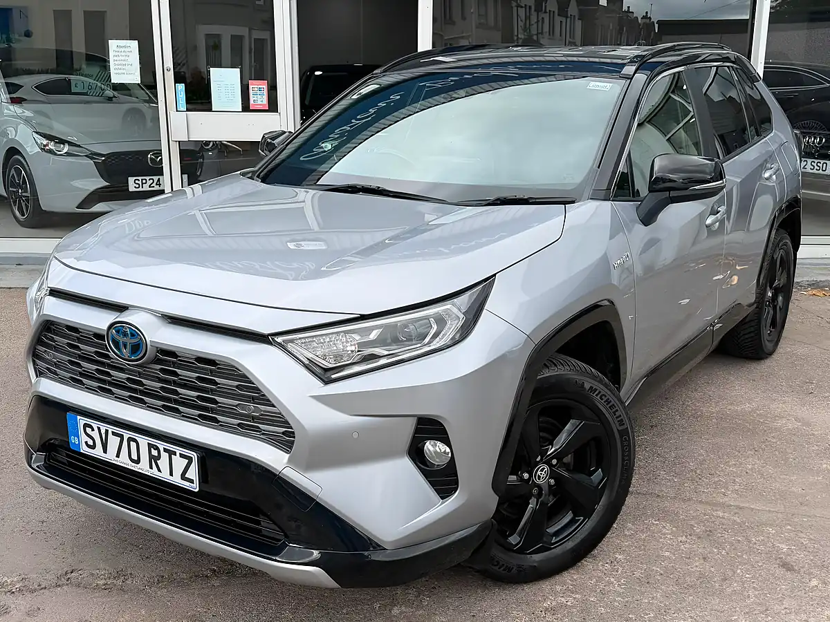 Used 2020 Toyota RAV4 Dynamic Silver - Interior and Exterior details 5