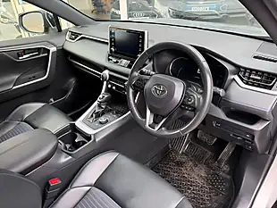 Used 2020 Toyota RAV4 Dynamic Silver - Interior and Exterior details 8