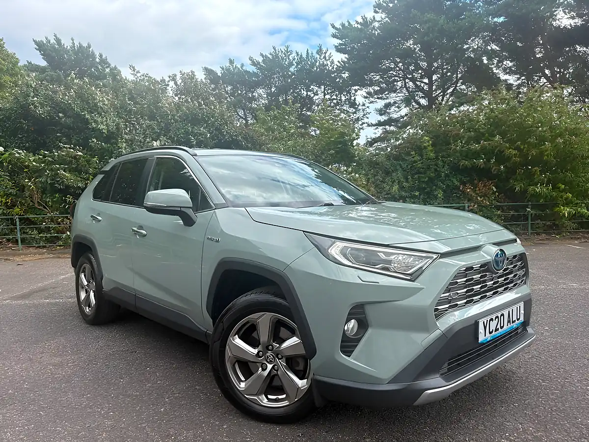 Used 2020 Toyota Rav4 Excel Green - Interior and Exterior details 10
