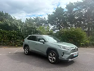 Used 2020 Toyota Rav4 Excel Green - Interior and Exterior details 13