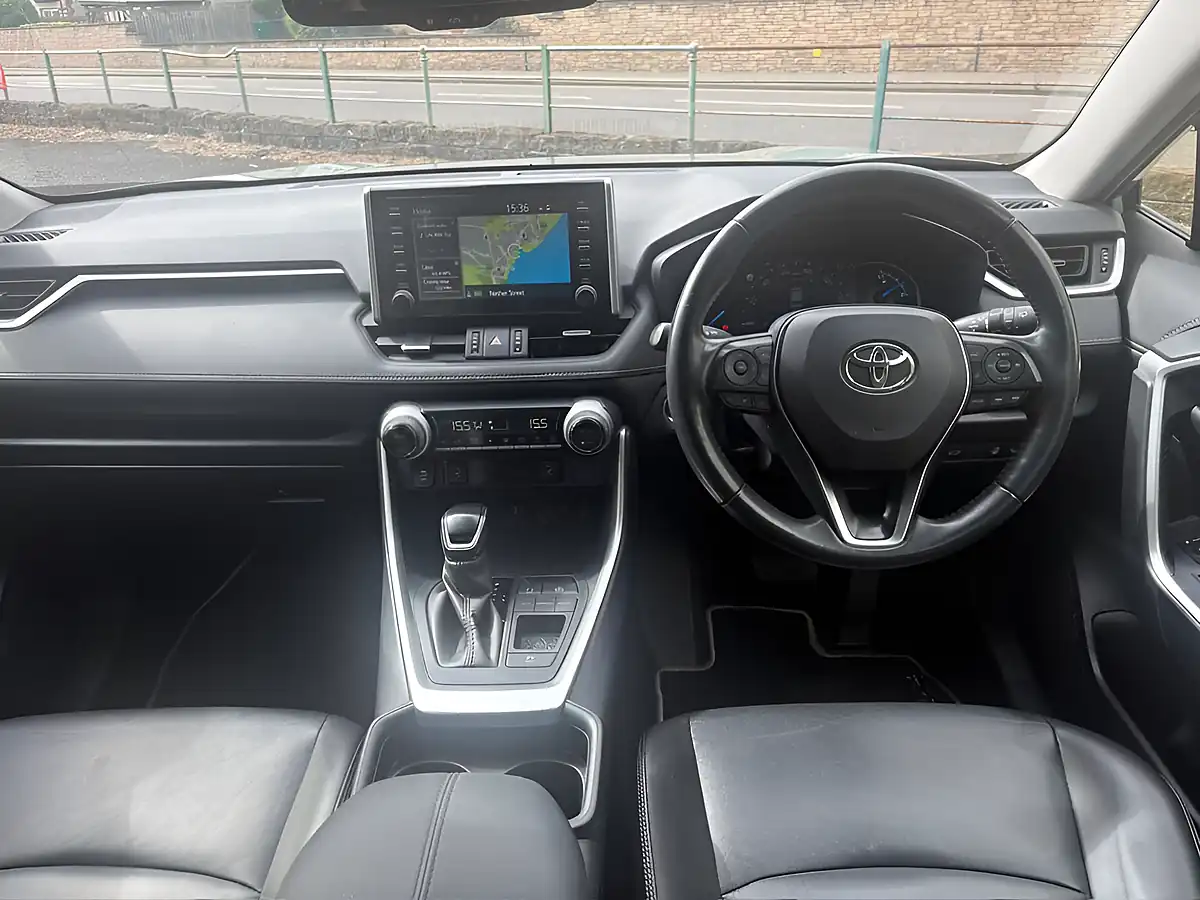 Used 2020 Toyota Rav4 Excel Green - Interior and Exterior details 14