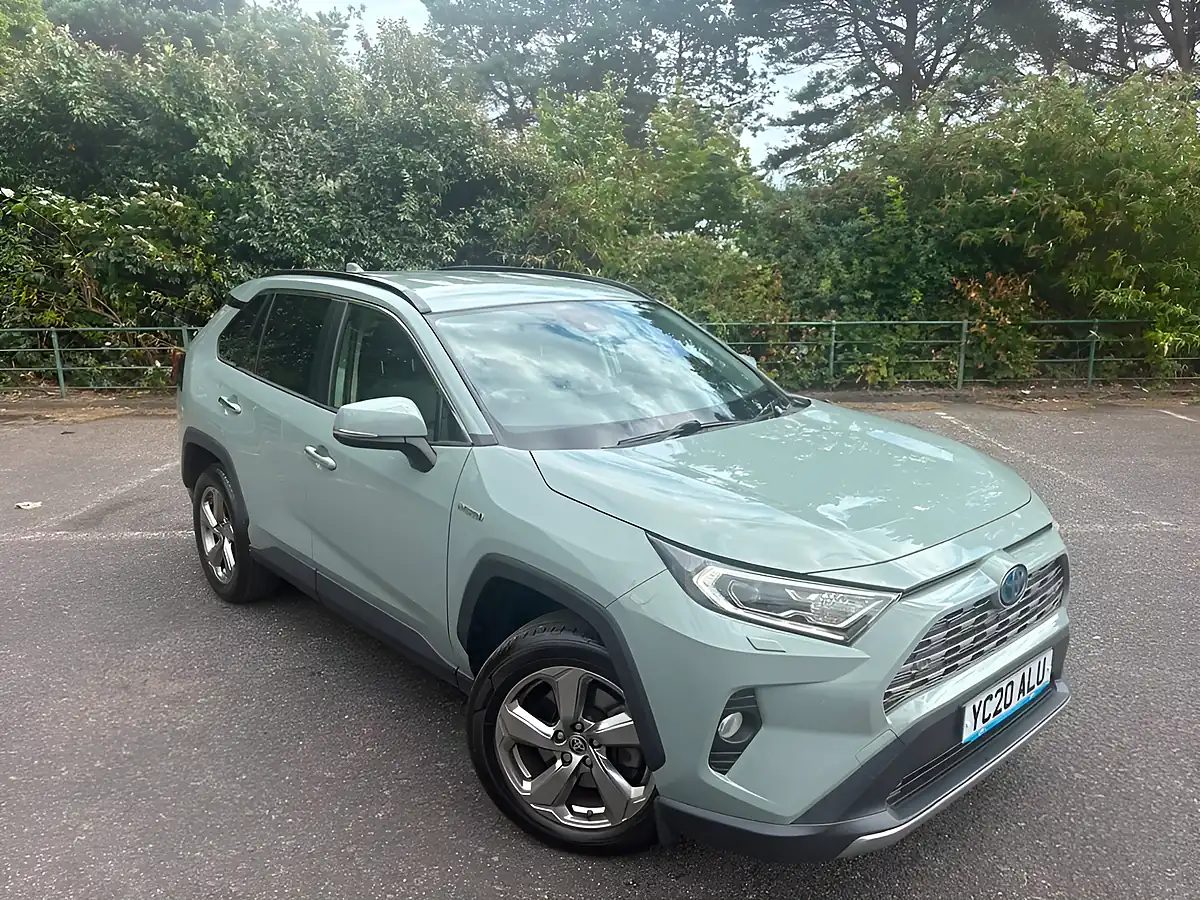 Used 2020 Toyota Rav4 Excel Green - Interior and Exterior details 5