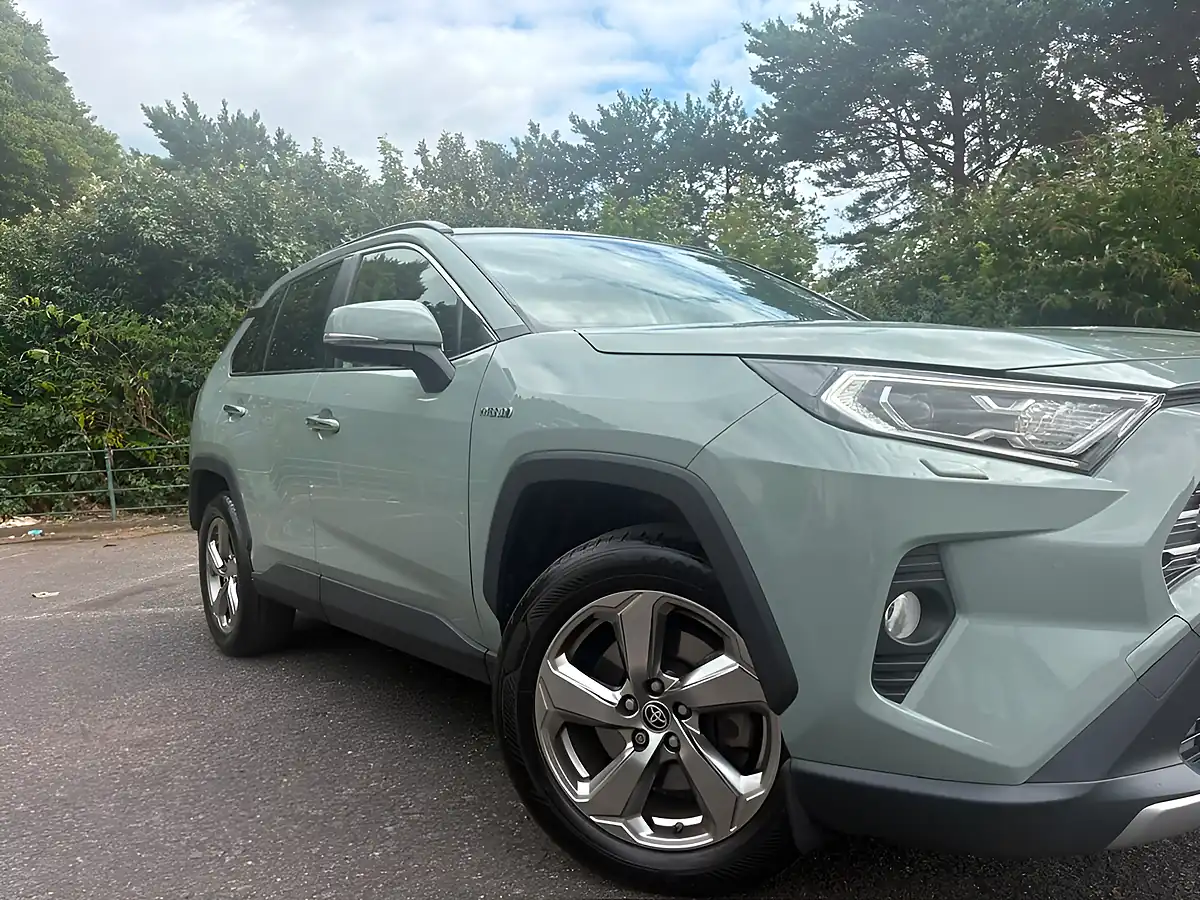 Used 2020 Toyota Rav4 Excel Green - Interior and Exterior details 9