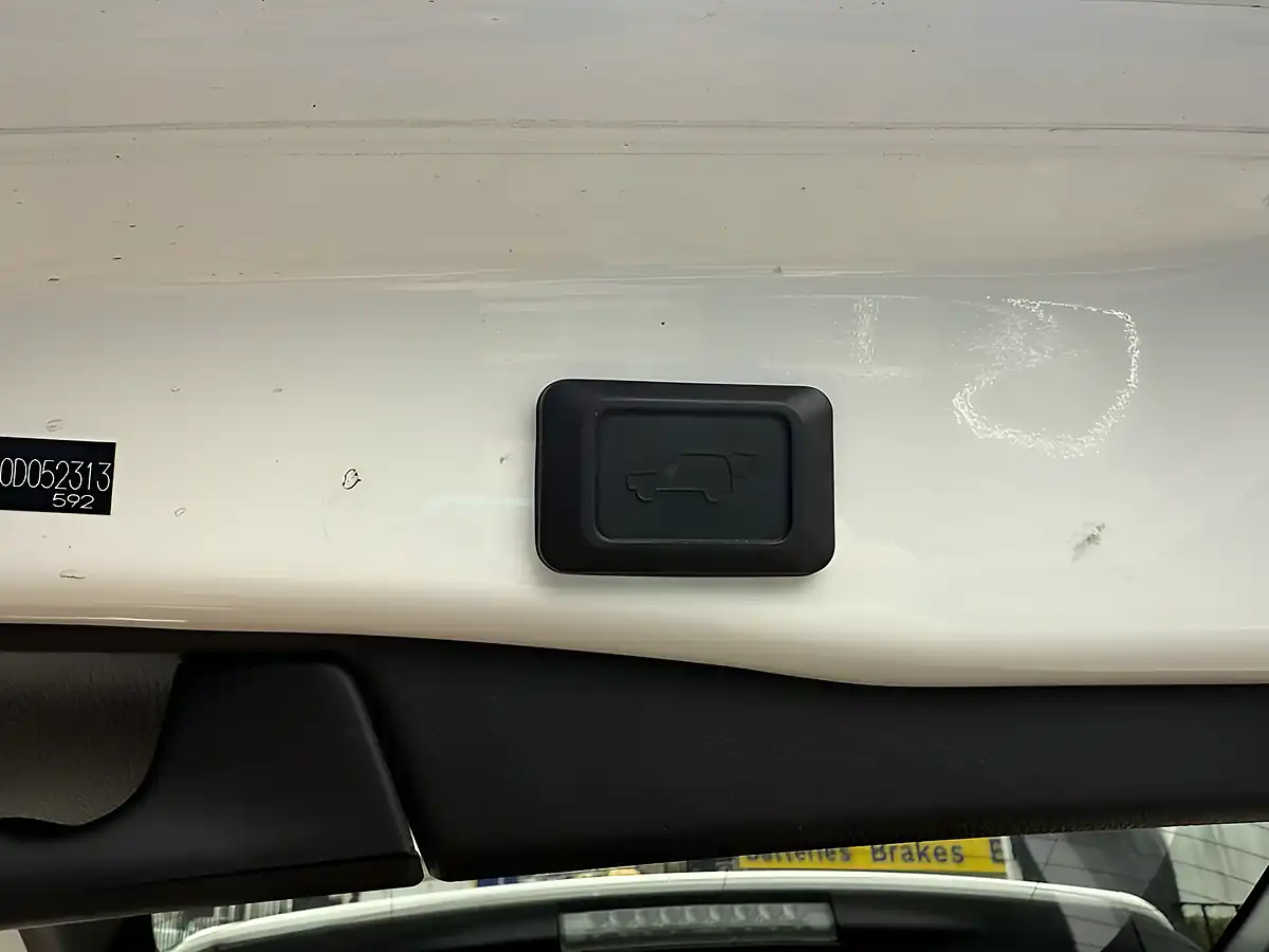 Used 2020 Toyota RAV4 Excel White - Interior and Exterior details 17