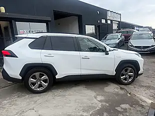 Used 2020 Toyota RAV4 Excel White - Interior and Exterior details 3