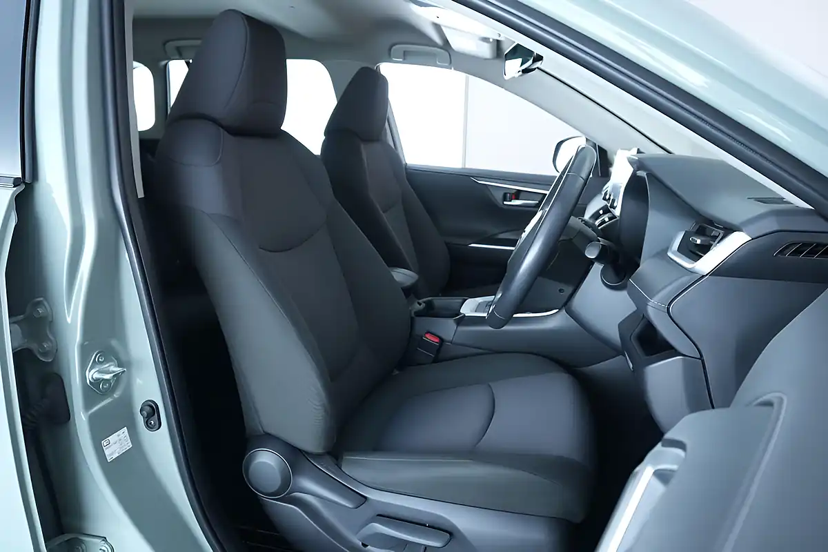 Used 2020 Toyota Rav4 Icon Green - Interior and Exterior details 10