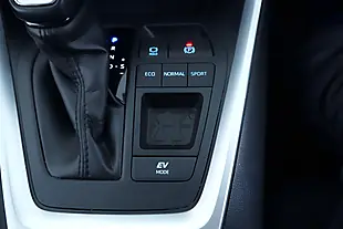 Used 2020 Toyota Rav4 Icon Green - Interior and Exterior details 13