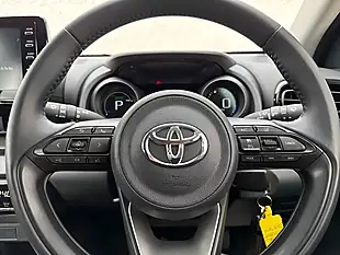 Used 2020 Toyota Yaris Design Blue - Interior and Exterior details 19