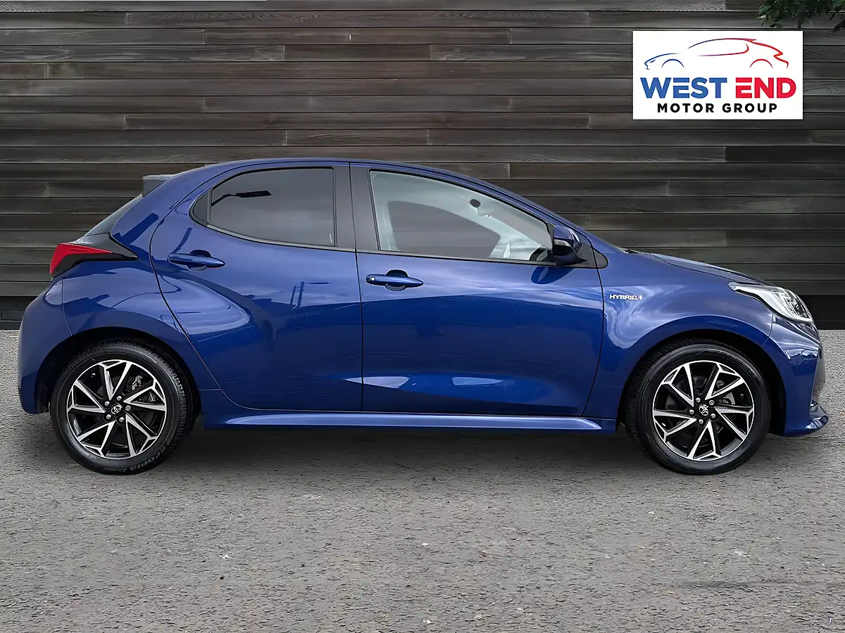 Used 2020 Toyota Yaris Design Blue - Interior and Exterior details 2