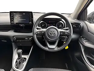 Used 2020 Toyota Yaris Design Blue - Interior and Exterior details 9