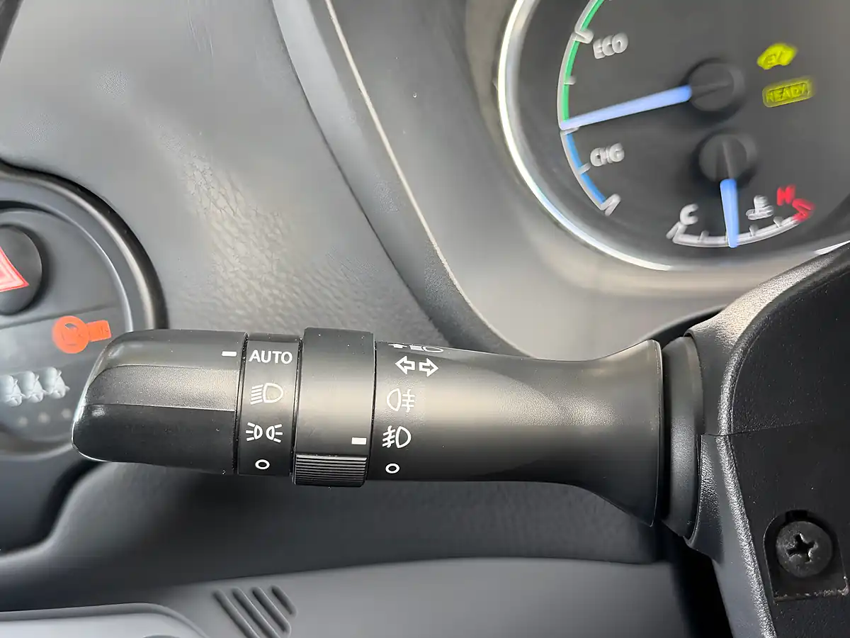 Used 2020 Toyota Yaris Excel Bronze - Interior and Exterior details 12
