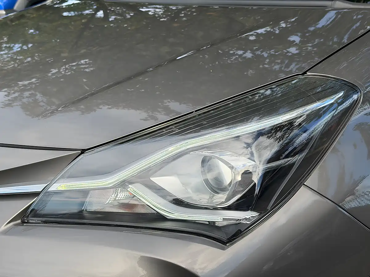 Used 2020 Toyota Yaris Excel Bronze - Interior and Exterior details 4