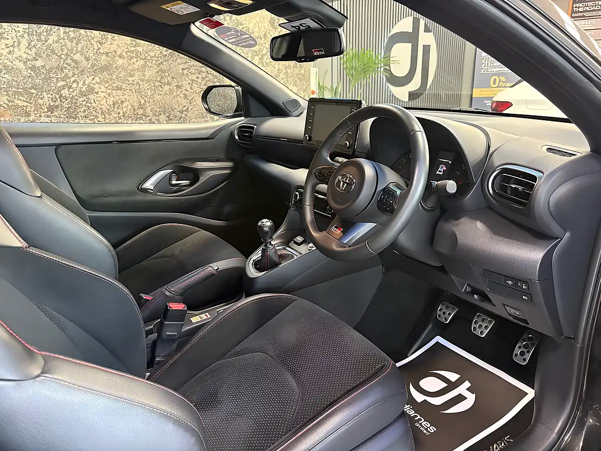 Used 2020 Toyota Yaris Gr Circuit Black - Interior and Exterior details 13
